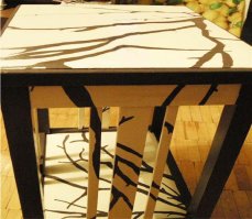 Там клякса у тебя какая-то на столике была. Я убрал. Не благодари.