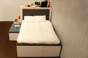 Вот, старая тема, но по функционалу продумана довольно таки прикольно.