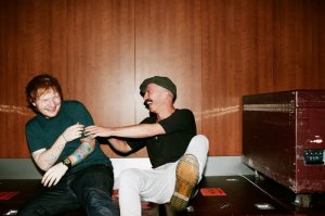 Я просто вопрос неправильно поставил. Вот про этих я ,  чё это за "звёзды"?