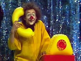 Они рисовали брови до того как это стало модным