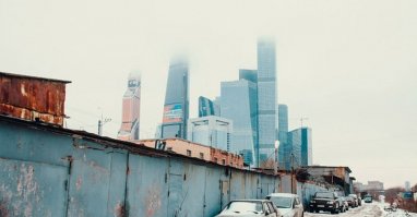 -Иваново. Гиганских  храм во дворе  9этажек. Выше  этих самых   9этажек.
- Москва
- Москва
- Москва, террикон у метро Саларьево
- Москва, в ста метрах от метро Саларьево