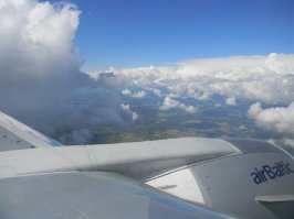 Красотищща! 
Жалко, качество у многих не очень, со старых телефонов, все в квадратах

P.S.
Добавлю парочку своих личных- первое - это предгорие Альп, вторые две - самолет из Риги в Эстонию