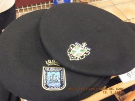 какие баски? если ты на счёт шапок, то у итальянцев на Сицилии такие же. У басков береты