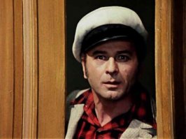 (С)Бендер - это не какое-то личное имя, это по английски - сгибальщик. (/С)