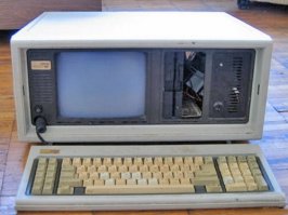 у кореша был вот такой девайс в коллекции, типа ноутбук, если не ошибаюсь один из первых. В нутрях "двойка" или "тройка" была. Винду 3.11 тянула...