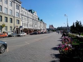 эм..
у меня в Омске друзья живут.. и даже не в центре.. у них очень чисто!
и да.. чисто не там где убирают, а там где не сорят!