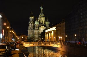 25 мастерских уличных фото, на которых ты увидишь настоящий Санкт-Петербург