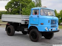 Знакомый перегонял их из ГДР,сказал что сами немцы её "Ифой" не называли,потому что IFA-это название группы автозаводов,а не торговая марка одного завода.Называли просто В 50(В фюнфцигер).