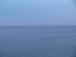 На пароме там недалеко был, когда в Амстердам отправлялся :).
