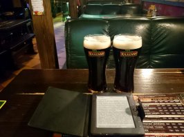В бокалах Guinness:)