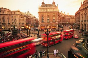 С тех пор Лондон вообще изменился до неузнаваемости, как Дубаи и Гонконг:)