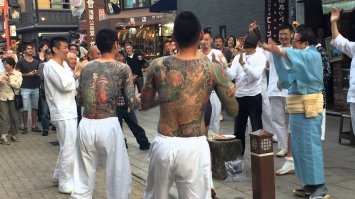 Да чего мелочится, давайте не останавливаться на полумерах!