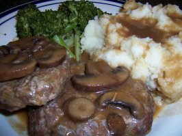 " - С макарошками? - Нет, с пюрешкой..." (с)