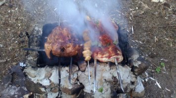 Еда в походе и на природе всегда вкуснее! (22 фото)