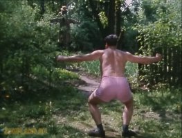 Актёр от бога.  Любые роли ему бьли по плечу.
Кто видел тот вспомнит фильм.