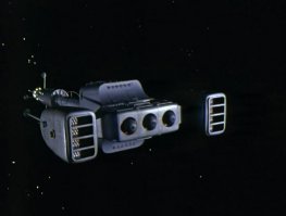 Добавлю еще корабль из к/ф "Петля Ориона" 1980 г.