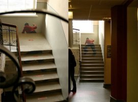 В третьем посте вижу эту картинку и только сейчас дошло в чем её смысл.Херня какая-то.)))