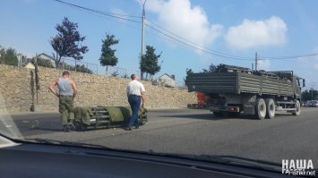 Подумаешь,  блоки..
У нас так авиабомбы роняют.