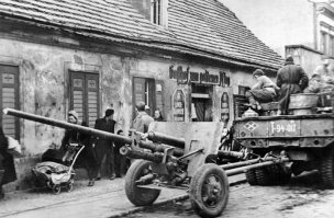 Какая редкость! А я думал к 45году ЗиС-2 не сохранилась.