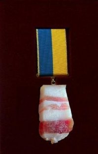 медаль за такой глобус положена