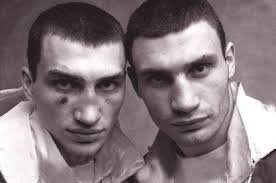 да я таких уголовных фейсов в инете сколько угодно могу наугад найти