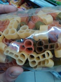 У нас тоже такие макароны продаются. Писать в прокуратуру?)))