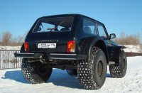 Ага, и как во многих маленьких городах, наверное понатыканы знаки "20" и "40". 
Хотя, это у нас так любят делать. :) 
В той же Калуге, да и во многих других. 

Так что, не разгонишься. 

А еще, от тряски хорошо помогают шины низкого давления. На них как на перине.