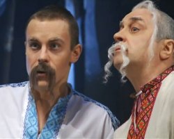 - Учитель, почему я не смог их победить?
- Ты допустил одну ошибку! Ты не пьёшь! А трезвым победить зло невозможно!