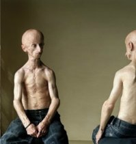 Этот чувак в клипаках Die Antwoord часто мелькает :)