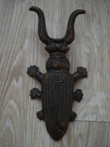 У меня такой на работе, очень удобно. А дома вообще красивый, винтажный.