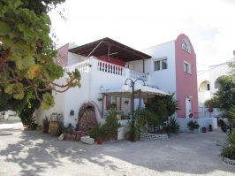 Перисса.
На второй фотке общаюсь с англичанами:)