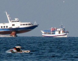 В Болгарии назовается "Комета" и все ещо встречается