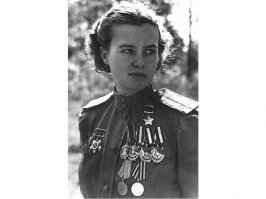 Дико уважаю женщин-военных пилотов. Реально страшная работа. Многие не дожили до победы.
