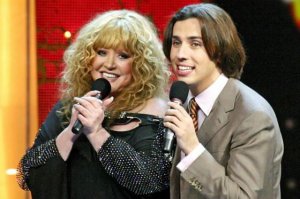 Любовь на съёмочной площадке: 15 звёздных пар, которые влюбились на съёмках