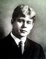 похожа на Есенина или только мне так показалось ? )))