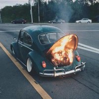 похоже на фотошоп по 2 причинам