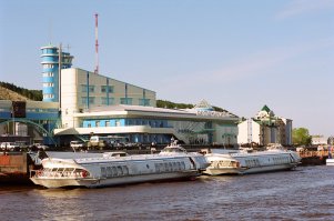 Старый и новый Ханты-Мансийск