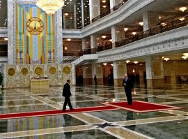 Нечеловеческие условия. 20 фотографий каморок мировых лидеров