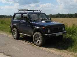 Мы на такой ездим за грибами или рыбой :) Правда по асфальту выше 90 км/ч на ней страшно ездить :)