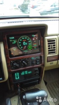 моя "это чудовище" ненавидит люто)) любые разговоры о нем табу) вот айпад мини (ее бывший) собираюсь вместо магнитолы поставить - идеально в нишу входит, только центральные раструбы печки убрать придется. так что скоро конец мне)) на фото леново, но смысл тот же