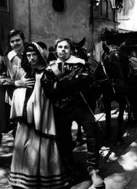 Гульчатай, закрой личико!!