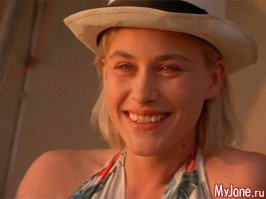 Ну некоторых это не портит, а по моему наоборот. К примеру Патриция Аркет