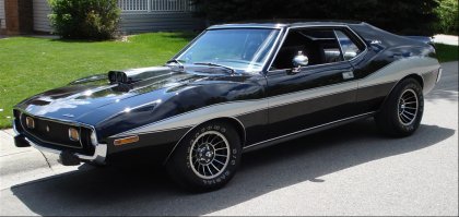 Эхх! Стоят ржавеют такие красавицы! Там видно и Oldsmobile 442 и Chevrolet Chevelle SS вроде виднеется,а рядышком две стоят мои любимык AMC -AMX и AMC-Javelin.