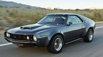 Эхх! Стоят ржавеют такие красавицы! Там видно и Oldsmobile 442 и Chevrolet Chevelle SS вроде виднеется,а рядышком две стоят мои любимык AMC -AMX и AMC-Javelin.