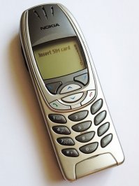 У меня ... батерия из мобифон NOKIA 640 хватает на 3,5-4 месяца