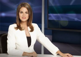 Лично я вкус автора полностью поддерживаю (хотя Обаму вычеркиваем)
Лалла Сальма - очень колоритная красавица, с весьма необычной внешностью и интересной судьбой. Вторая не настолько интересна, но на мой вкус тоже красива.