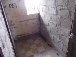 Приходилось бывать в бывшей тюрьме Туол Сленг и на полях смерти Чоенг Эк, несколько фото оттуда осталось