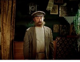 Почему-то вспомнился отец Фёдор (Востриков) из романа И.Ильфа и Е.Петрова "12 стульев":
.
Идеи осеняли отца Федора неожиданно и он сейчас же принимался за работу.
Отец Федор начинал варить мраморное стирочное мыло; наваривал его пуды, но мыло, хотя и заключало в себе огромный процент жиров, не мылилось и вдобавок стоило втрое дороже, чем  плуг-и-молотовское .
Мыло долго потом мокло и разлагалось в сенях, так что Катерина Александровна, проходя мимо него, даже всплакивала.
А ещё потом мыло выбрасывали в выгребную яму."