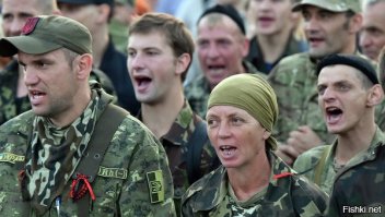 Вот, биомусор! Вот это ошибки природы! Лучшее, что можно этой биомассе предложить, закопаться и сдохнуть, на радость червям!