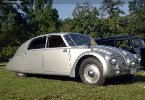 Tatra T77